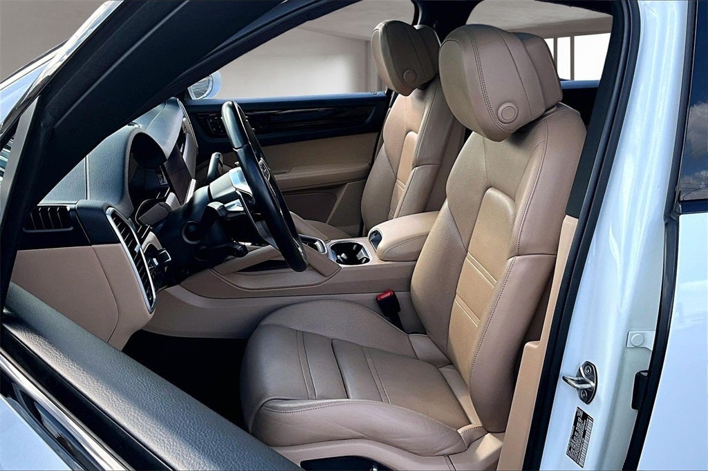 2021 Porsche Cayenne Coupe Base