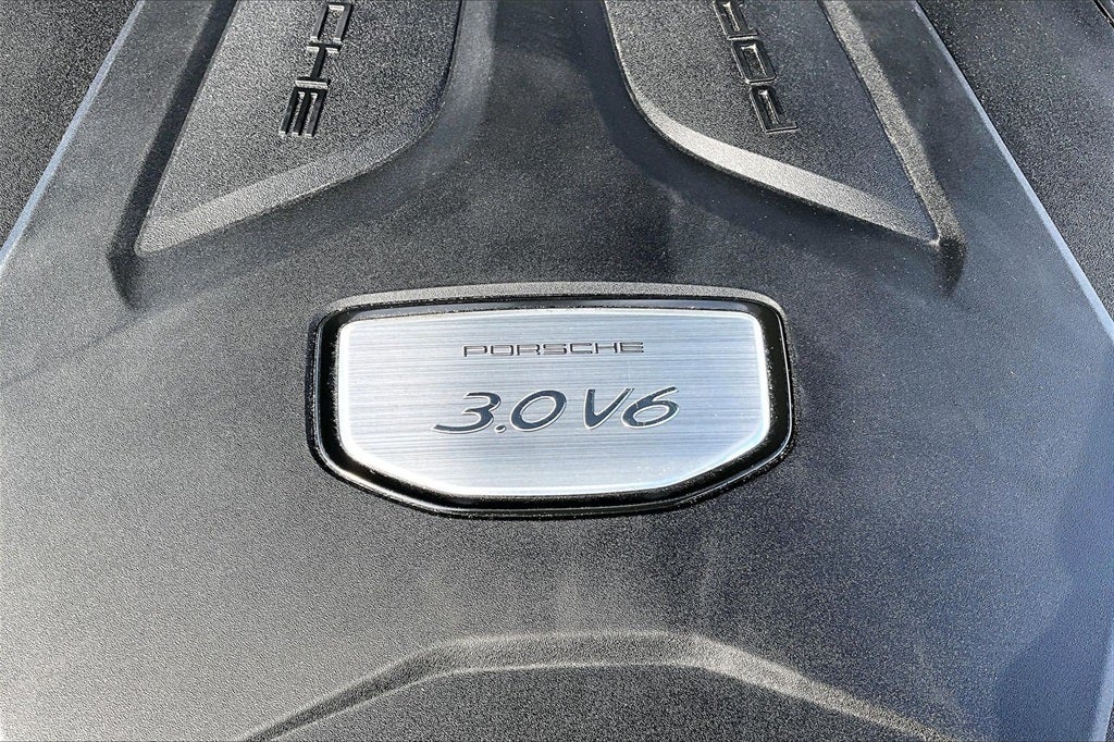 2021 Porsche Cayenne Coupe Base