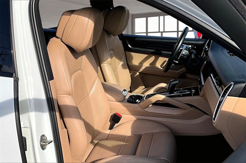 2021 Porsche Cayenne Coupe Base