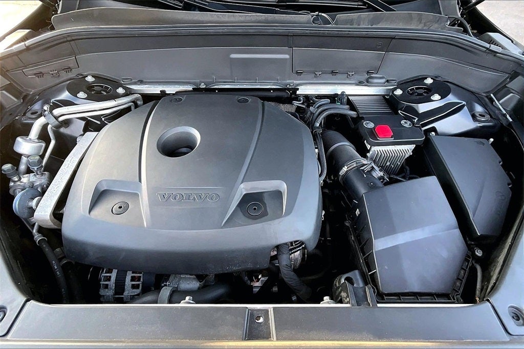 2020 Volvo XC90 T5 Momentum