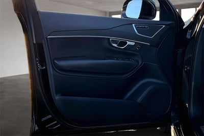 2020 Volvo XC90 T5 Momentum