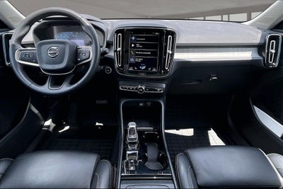 2022 Volvo XC40 T5 Inscription