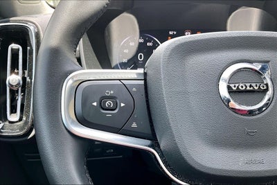 2022 Volvo XC40 T5 Inscription