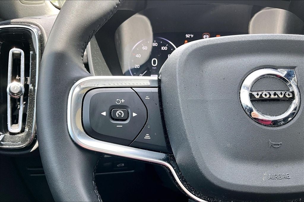 2022 Volvo XC40 T5 Inscription