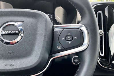 2022 Volvo XC40 T5 Inscription