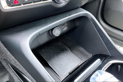2022 Volvo XC40 T5 Inscription