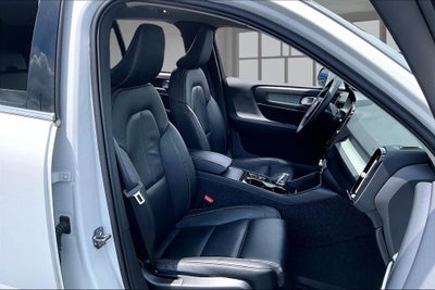2022 Volvo XC40 T5 Inscription